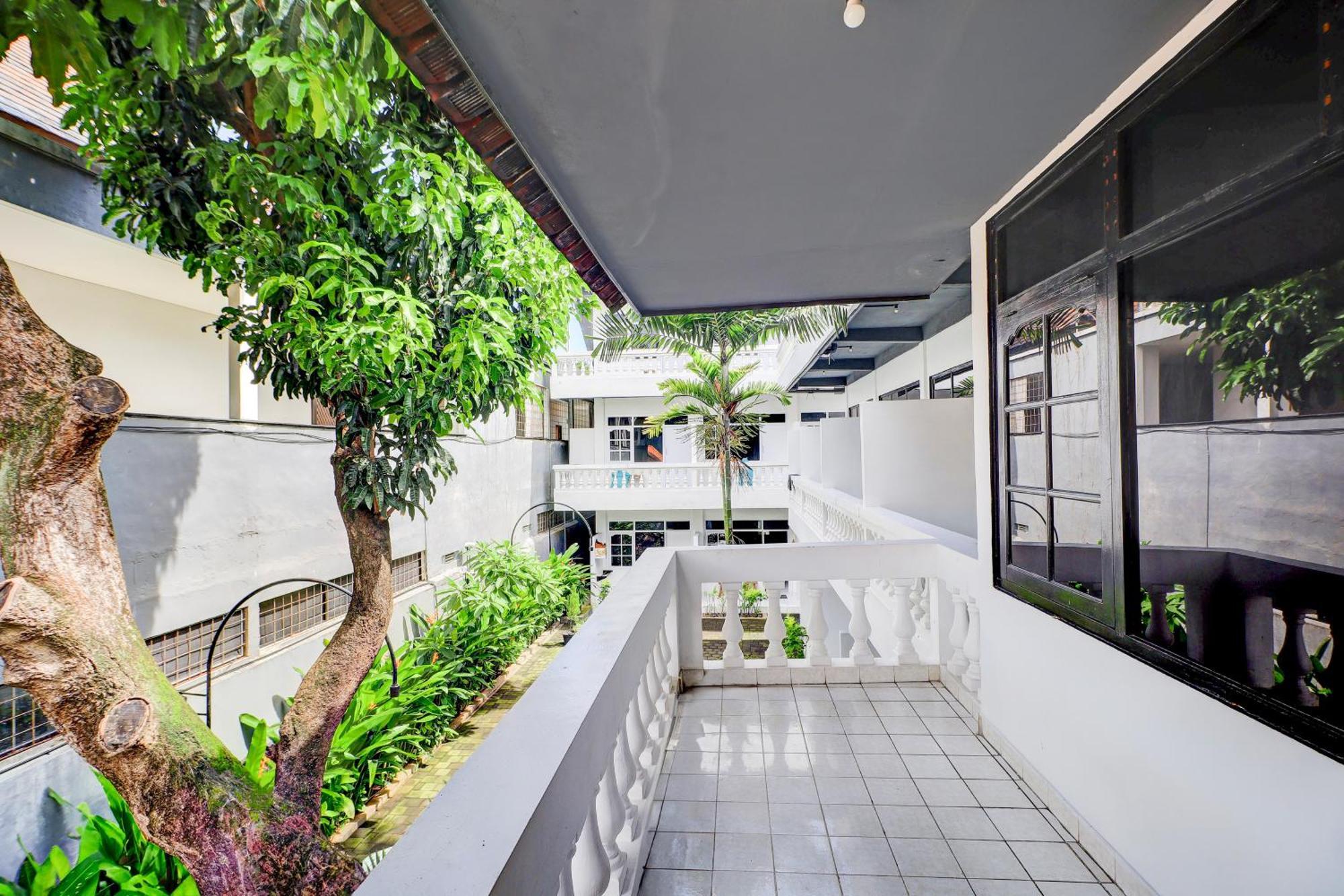 Collection O Legian Near Legian Beach Екстериор снимка