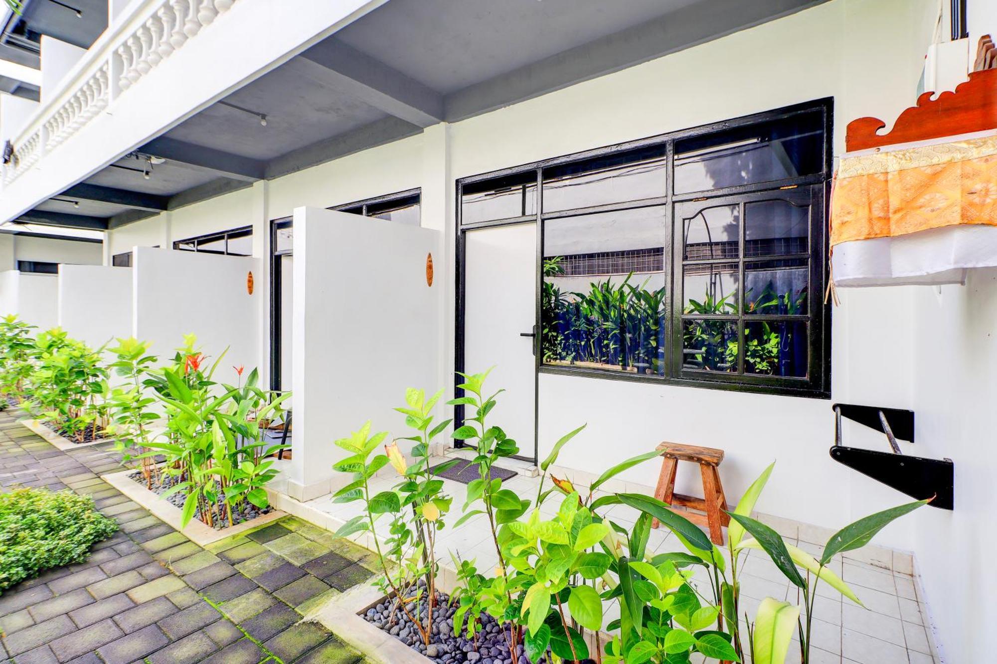 Collection O Legian Near Legian Beach Екстериор снимка