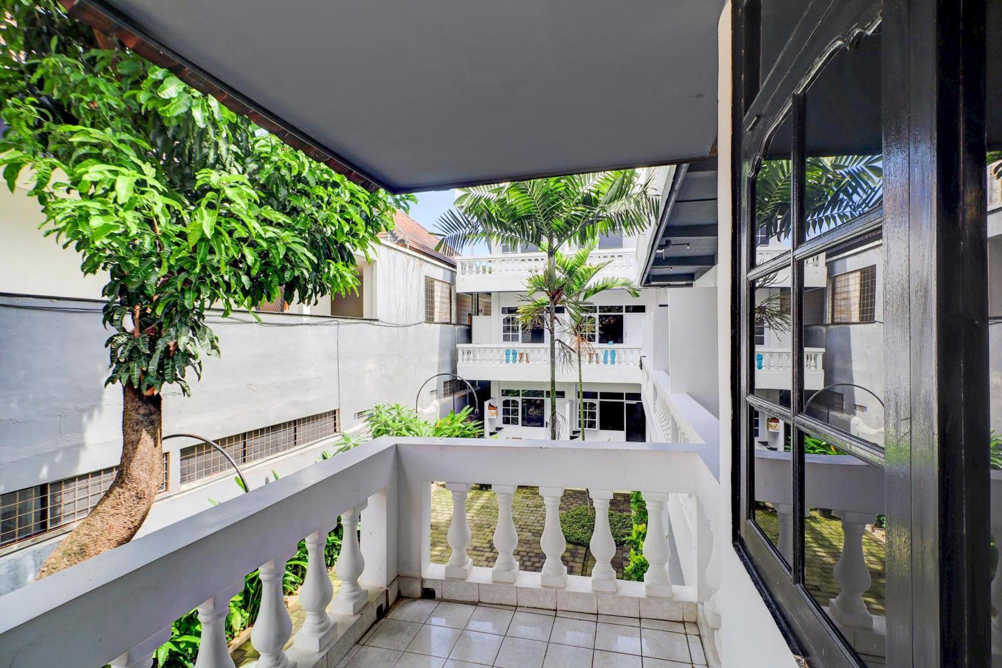 Collection O Legian Near Legian Beach Екстериор снимка